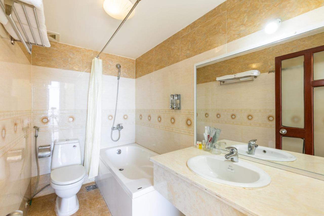 Oyo 455 Grand Bostand Hotel Da Nang Bagian luar foto